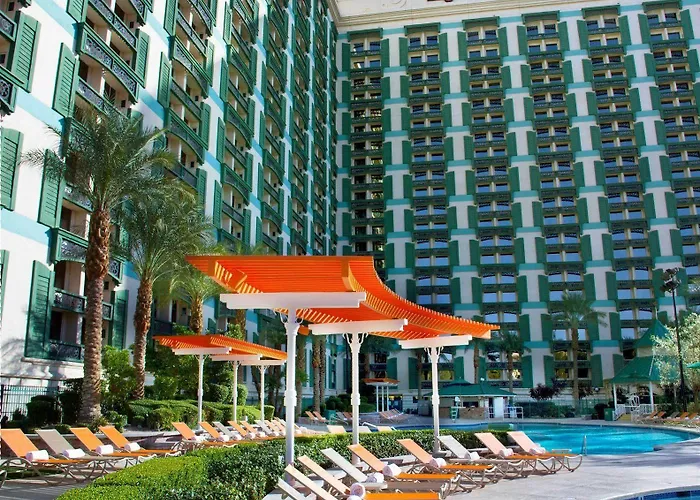 Discover Luxurious Las Vegas Hotels with Pools - Your Perfect Getaway